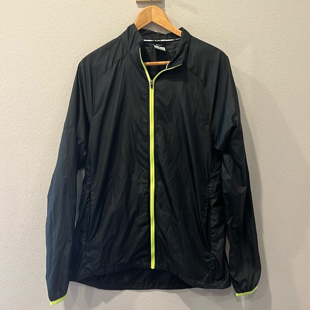 Nike Lightweight‎ Slick Rain Jacket | Adult Medium